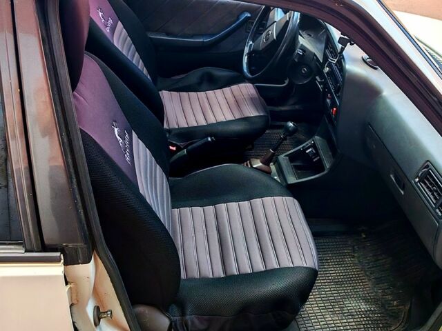 Опель Аскона, объемом двигателя 1.8 л и пробегом 50 тыс. км за 1300 $, фото 4 на Automoto.ua