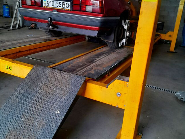 Опель Аскона, объемом двигателя 1.6 л и пробегом 270 тыс. км за 1800 $, фото 5 на Automoto.ua