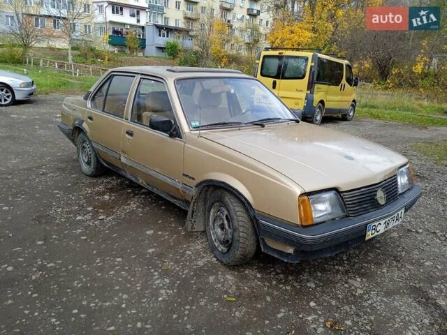 Опель Аскона 1981 в Трускавце на Automoto.ua Желтый Опель Аскона, объемом двигателя 1.6 л и пробегом 500 тыс. км за 400 $, фото 4 на Automoto.ua