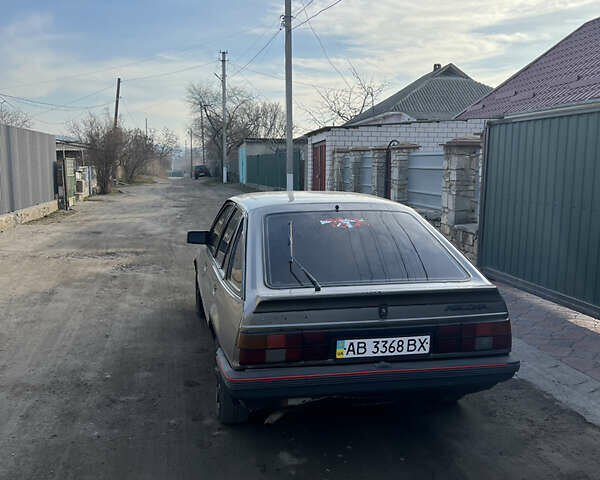 Сірий Опель Аскона, об'ємом двигуна 2 л та пробігом 400 тис. км за 899 $, фото 4 на Automoto.ua