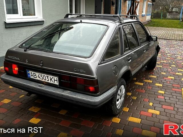 Сірий Опель Аскона, об'ємом двигуна 1.6 л та пробігом 369 тис. км за 800 $, фото 2 на Automoto.ua