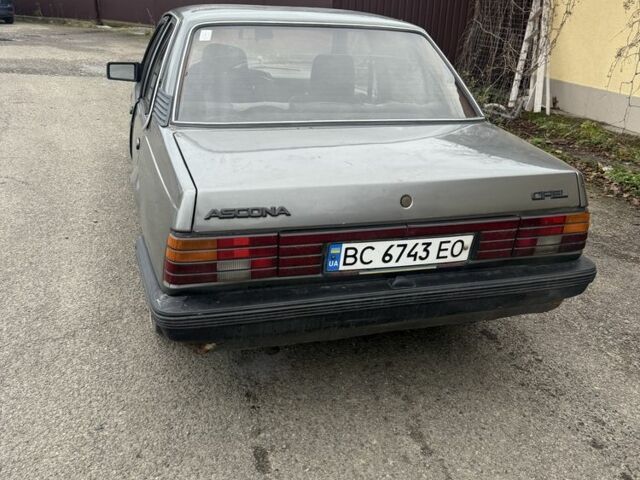 Серый Опель Аскона, объемом двигателя 1.6 л и пробегом 180 тыс. км за 350 $, фото 3 на Automoto.ua