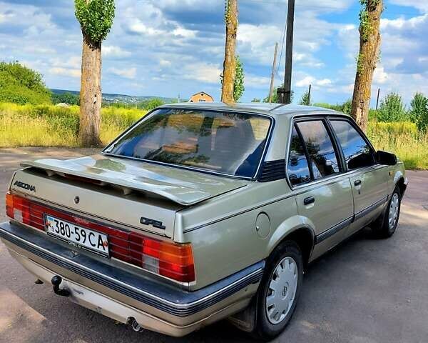 Серый Опель Аскона, объемом двигателя 1.3 л и пробегом 377 тыс. км за 900 $, фото 5 на Automoto.ua