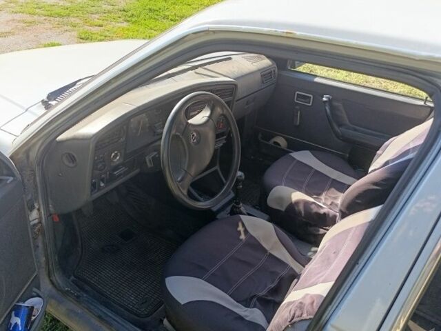 Опель Аскона 1984 в Змиеве на Automoto.ua Серый Опель Аскона, объемом двигателя 0 л и пробегом 1 тыс. км за 856 $, фото 3 на Automoto.ua