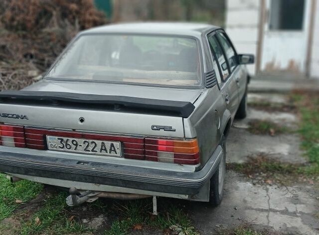 Серый Опель Аскона, объемом двигателя 1.6 л и пробегом 86 тыс. км за 832 $, фото 3 на Automoto.ua