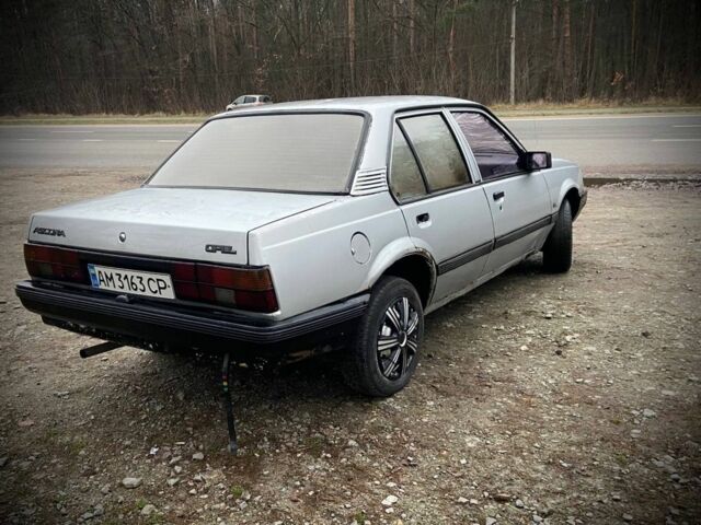 Сірий Опель Аскона, об'ємом двигуна 1.6 л та пробігом 225 тис. км за 700 $, фото 2 на Automoto.ua