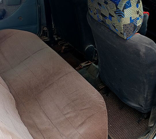 Сірий Опель Аскона, об'ємом двигуна 1.6 л та пробігом 263 тис. км за 850 $, фото 7 на Automoto.ua