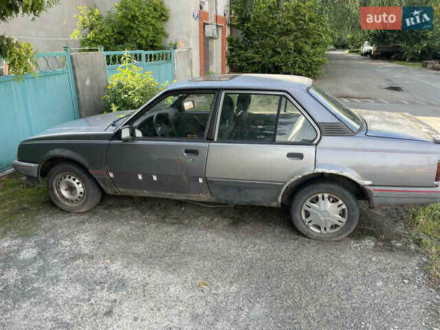 Серый Опель Аскона, объемом двигателя 1.8 л и пробегом 478 тыс. км за 600 $, фото 4 на Automoto.ua