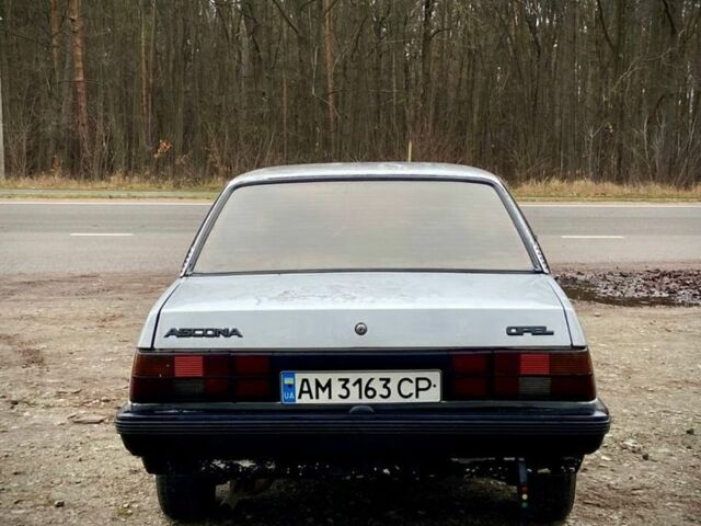 Сірий Опель Аскона, об'ємом двигуна 1.6 л та пробігом 225 тис. км за 700 $, фото 4 на Automoto.ua