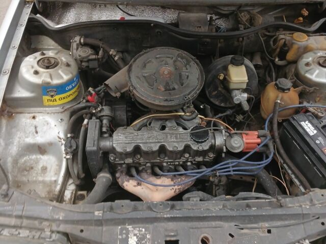 Сірий Опель Аскона, об'ємом двигуна 1 л та пробігом 3 тис. км за 940 $, фото 6 на Automoto.ua