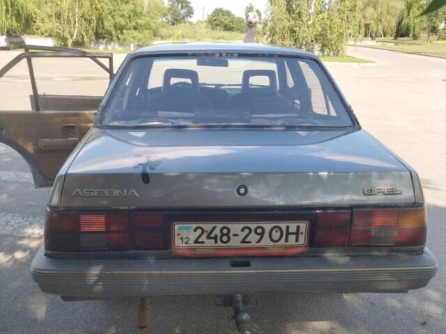 Сірий Опель Аскона, об'ємом двигуна 0 л та пробігом 78 тис. км за 1250 $, фото 5 на Automoto.ua