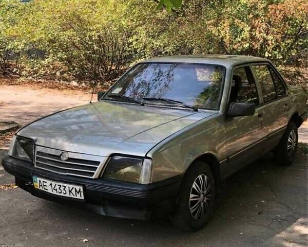 Сірий Опель Аскона, об'ємом двигуна 2 л та пробігом 300 тис. км за 849 $, фото 7 на Automoto.ua