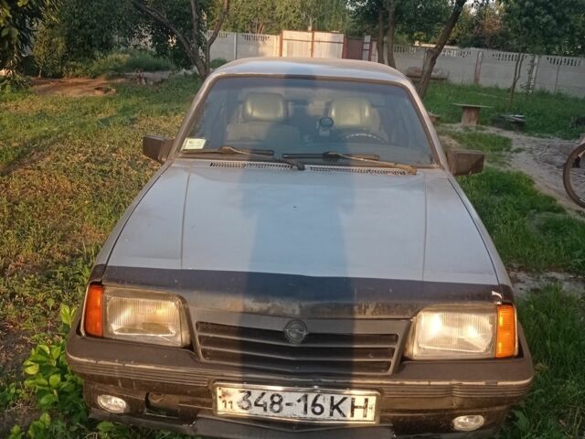 Серый Опель Аскона, объемом двигателя 0 л и пробегом 25 тыс. км за 550 $, фото 1 на Automoto.ua