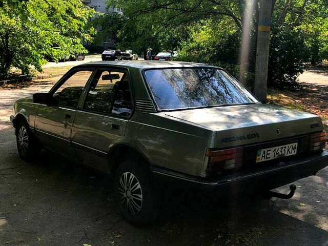 Серый Опель Аскона, объемом двигателя 2 л и пробегом 0 тыс. км за 700 $, фото 2 на Automoto.ua