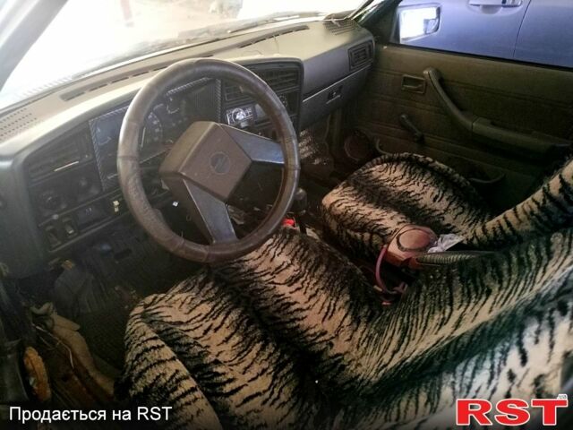 Серый Опель Аскона, объемом двигателя 16 л и пробегом 0 тыс. км за 600 $, фото 5 на Automoto.ua