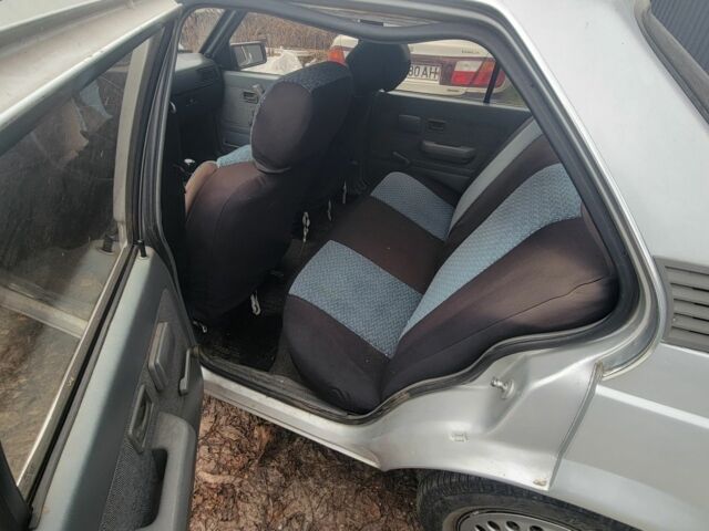 Серый Опель Аскона, объемом двигателя 1.6 л и пробегом 50 тыс. км за 700 $, фото 6 на Automoto.ua