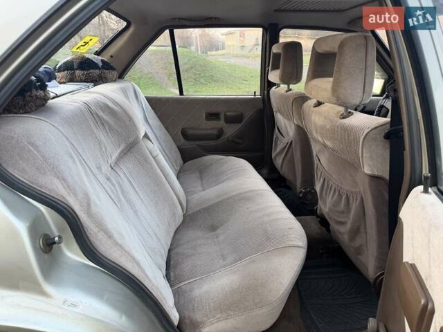 Сірий Опель Аскона, об'ємом двигуна 1.59 л та пробігом 100 тис. км за 2300 $, фото 32 на Automoto.ua