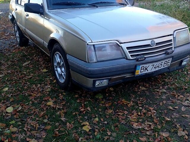 Опель Аскона 1988 в Ровно на Automoto.ua Серый Опель Аскона, объемом двигателя 1.8 л и пробегом 0 тыс. км за 1500 $, фото 1 на Automoto.ua
