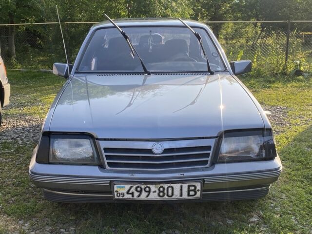 Сірий Опель Аскона, об'ємом двигуна 1.8 л та пробігом 100 тис. км за 680 $, фото 1 на Automoto.ua