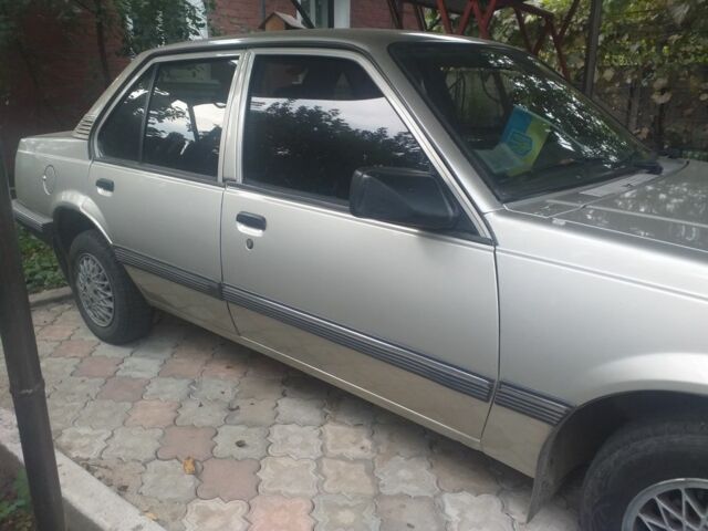 Серый Опель Аскона, объемом двигателя 1 л и пробегом 80 тыс. км за 1300 $, фото 5 на Automoto.ua