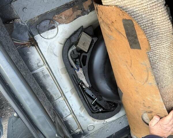 Сірий Опель Аскона, об'ємом двигуна 1.59 л та пробігом 100 тис. км за 2300 $, фото 40 на Automoto.ua