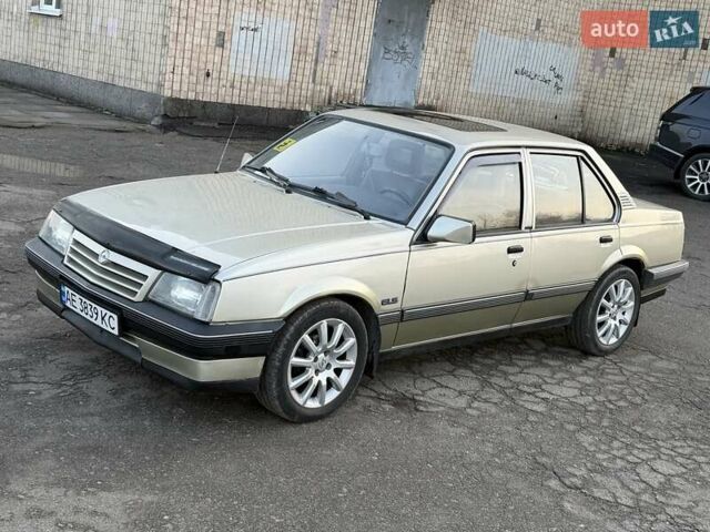 Сірий Опель Аскона, об'ємом двигуна 1.59 л та пробігом 100 тис. км за 2300 $, фото 10 на Automoto.ua