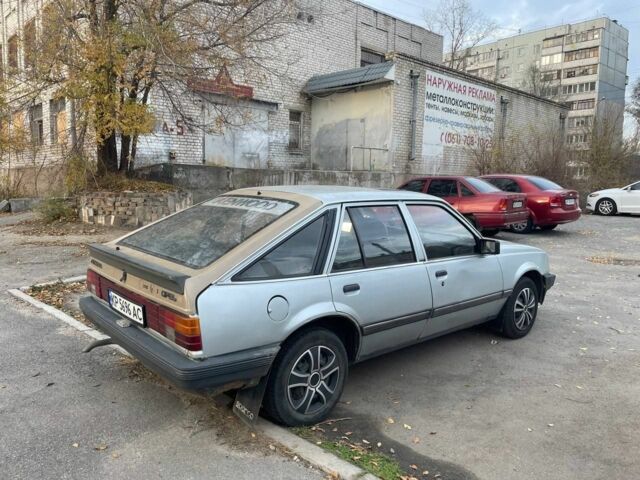 Серый Опель Аскона, объемом двигателя 1.6 л и пробегом 198 тыс. км за 660 $, фото 4 на Automoto.ua