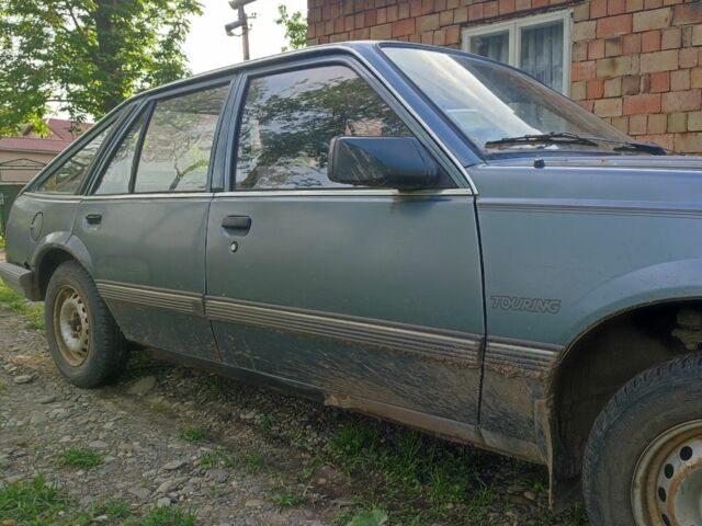 Синий Опель Аскона, объемом двигателя 2 л и пробегом 500 тыс. км за 500 $, фото 1 на Automoto.ua