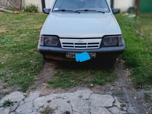 Синий Опель Аскона, объемом двигателя 1 л и пробегом 652 тыс. км за 900 $, фото 2 на Automoto.ua