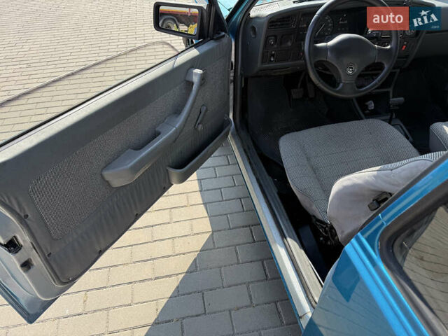 Синій Опель Аскона, об'ємом двигуна 1.6 л та пробігом 100 тис. км за 2600 $, фото 15 на Automoto.ua