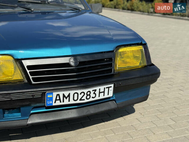 Синій Опель Аскона, об'ємом двигуна 1.6 л та пробігом 100 тис. км за 2600 $, фото 9 на Automoto.ua