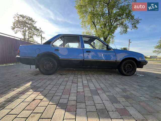 Синий Опель Аскона, объемом двигателя 1.6 л и пробегом 200 тыс. км за 850 $, фото 3 на Automoto.ua