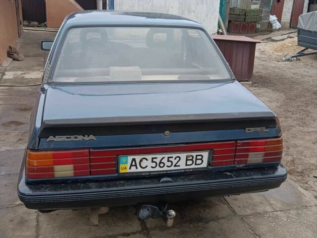 Синий Опель Аскона, объемом двигателя 1.6 л и пробегом 100 тыс. км за 1000 $, фото 1 на Automoto.ua