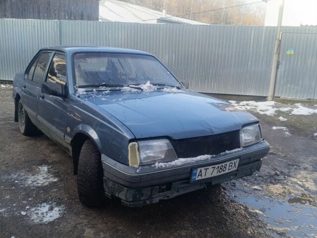 Синий Опель Аскона, объемом двигателя 1.6 л и пробегом 55 тыс. км за 450 $, фото 7 на Automoto.ua