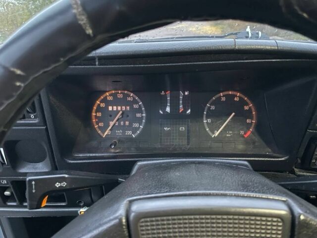 Синий Опель Аскона, объемом двигателя 1.8 л и пробегом 100 тыс. км за 950 $, фото 5 на Automoto.ua