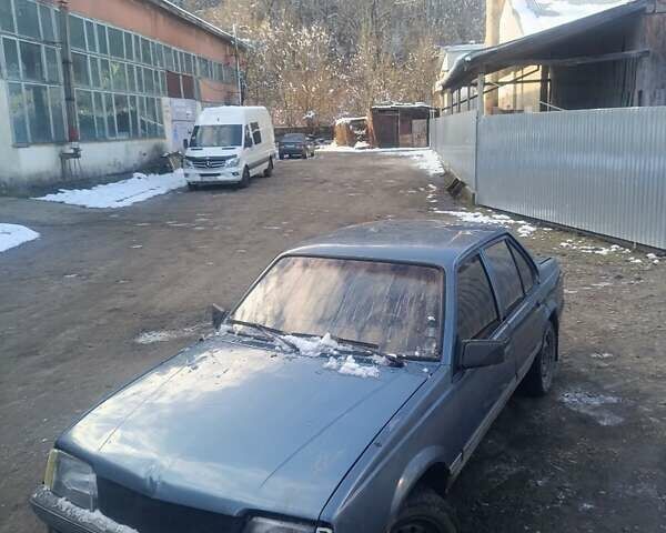 Синий Опель Аскона, объемом двигателя 1.59 л и пробегом 55 тыс. км за 450 $, фото 8 на Automoto.ua