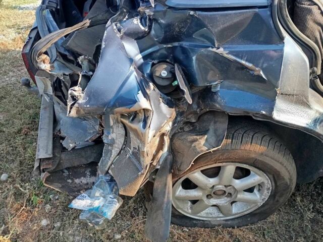 Синий Опель Аскона, объемом двигателя 1.8 л и пробегом 200 тыс. км за 596 $, фото 7 на Automoto.ua