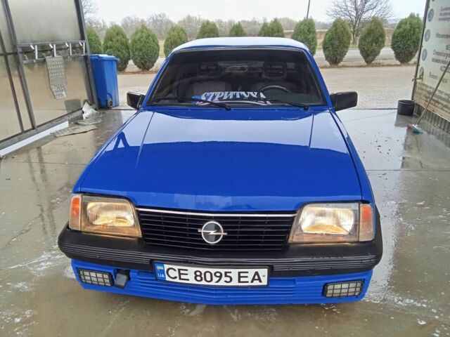 Синий Опель Аскона, объемом двигателя 1.6 л и пробегом 89 тыс. км за 1200 $, фото 7 на Automoto.ua