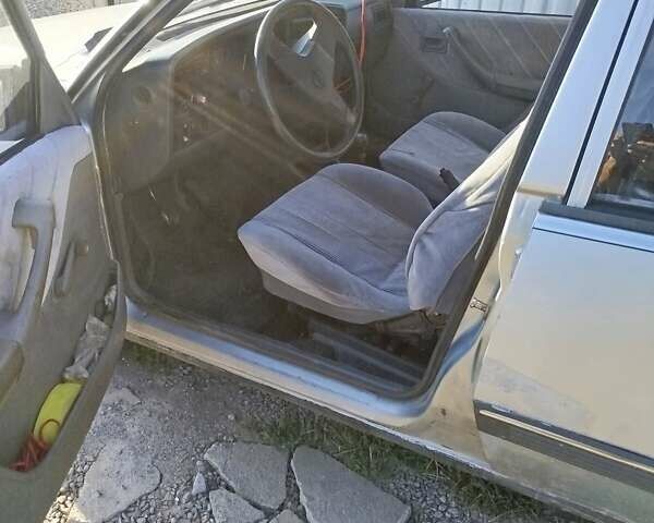 Синий Опель Аскона, объемом двигателя 1.6 л и пробегом 350 тыс. км за 1300 $, фото 3 на Automoto.ua