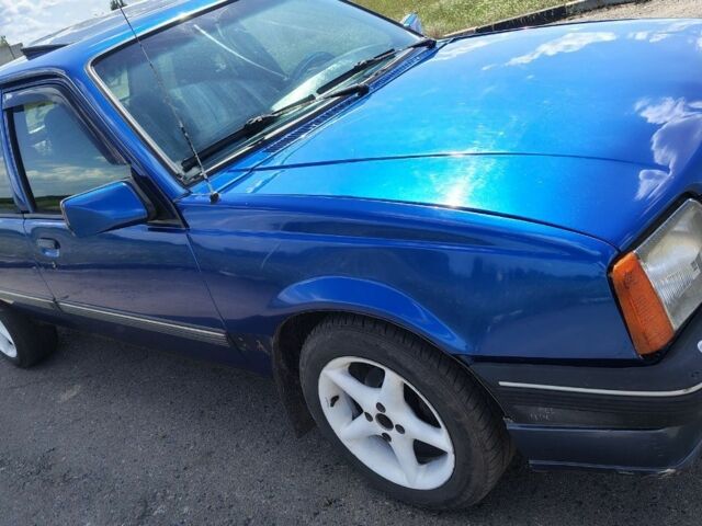 Синий Опель Аскона, объемом двигателя 1.6 л и пробегом 271 тыс. км за 700 $, фото 3 на Automoto.ua