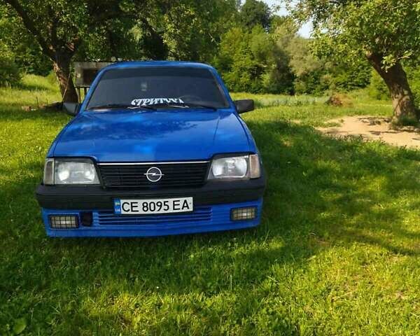 Синій Опель Аскона, об'ємом двигуна 1.6 л та пробігом 300 тис. км за 750 $, фото 2 на Automoto.ua