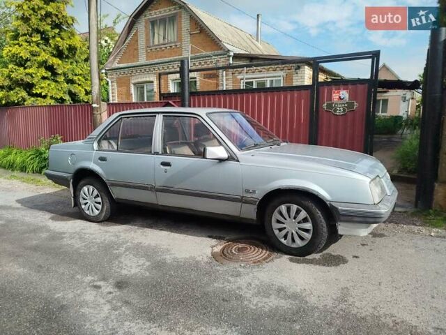 Синий Опель Аскона, объемом двигателя 1.6 л и пробегом 350 тыс. км за 1300 $, фото 7 на Automoto.ua