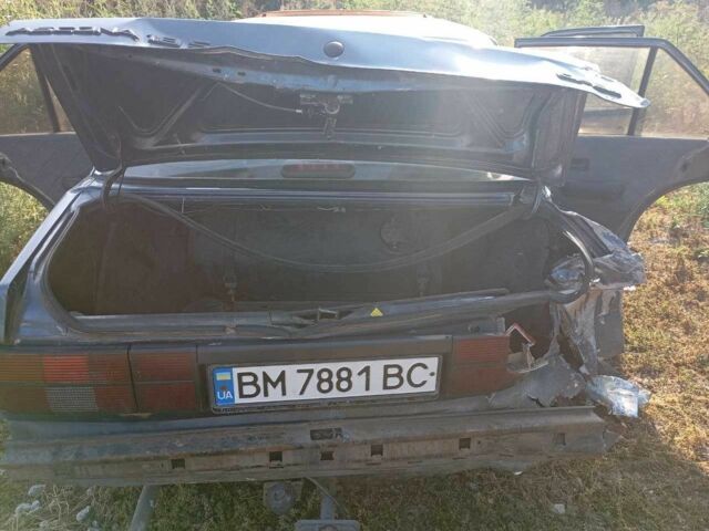 Синий Опель Аскона, объемом двигателя 1.8 л и пробегом 200 тыс. км за 596 $, фото 3 на Automoto.ua