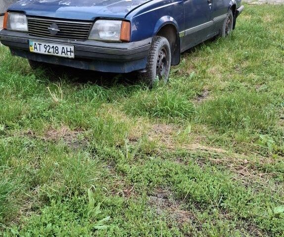 Синий Опель Аскона, объемом двигателя 0 л и пробегом 250 тыс. км за 350 $, фото 1 на Automoto.ua