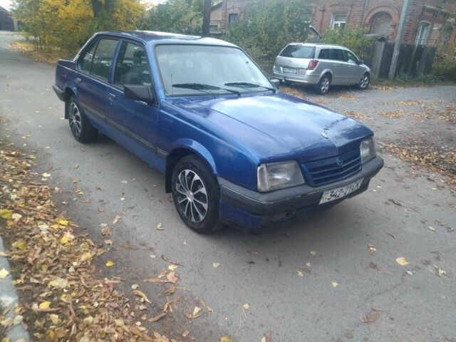 Опель Аскона 1990 в Лубнах на Automoto.ua Синий Опель Аскона, объемом двигателя 1.6 л и пробегом 420 тыс. км за 1000 $, фото 4 на Automoto.ua
