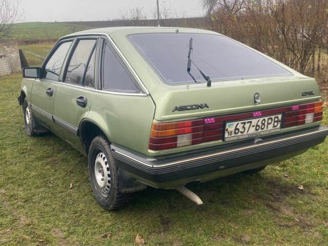 Зеленый Опель Аскона, объемом двигателя 0 л и пробегом 274 тыс. км за 1500 $, фото 2 на Automoto.ua