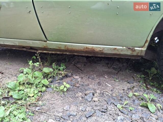 Зеленый Опель Аскона, объемом двигателя 1.6 л и пробегом 152 тыс. км за 800 $, фото 5 на Automoto.ua