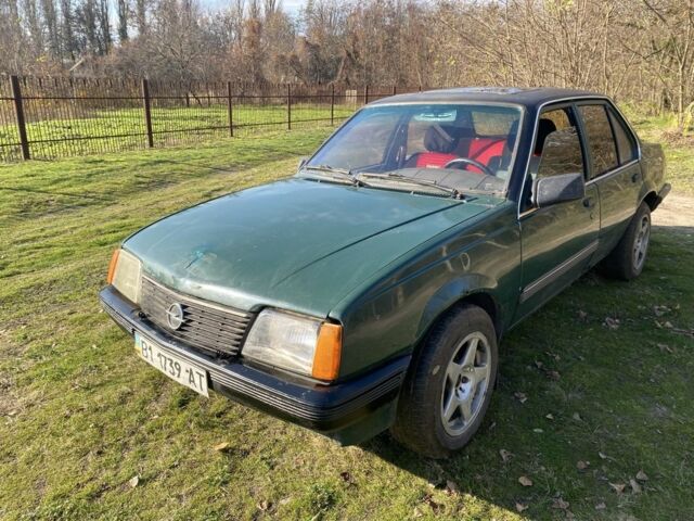 Зелений Опель Аскона, об'ємом двигуна 1.6 л та пробігом 250 тис. км за 429 $, фото 10 на Automoto.ua