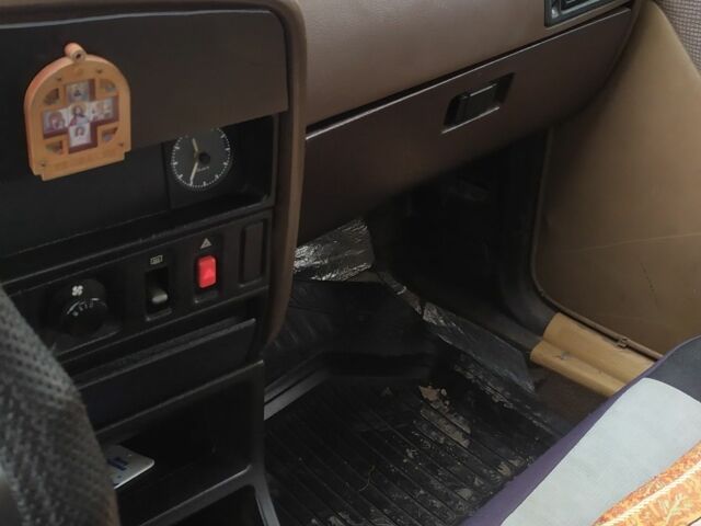 Зеленый Опель Аскона, объемом двигателя 1.3 л и пробегом 84 тыс. км за 500 $, фото 4 на Automoto.ua