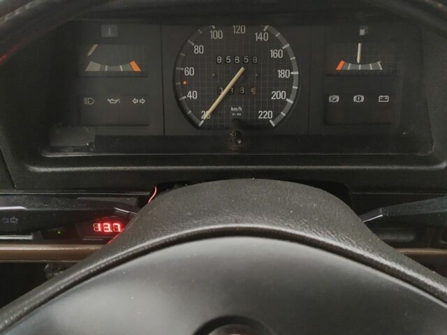 Зеленый Опель Аскона, объемом двигателя 1.3 л и пробегом 84 тыс. км за 500 $, фото 3 на Automoto.ua